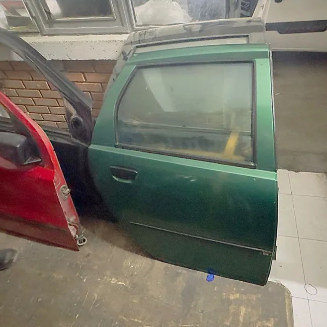 Fiat Punto MK1 Kasa Çıkma Sağ Arka Kapı